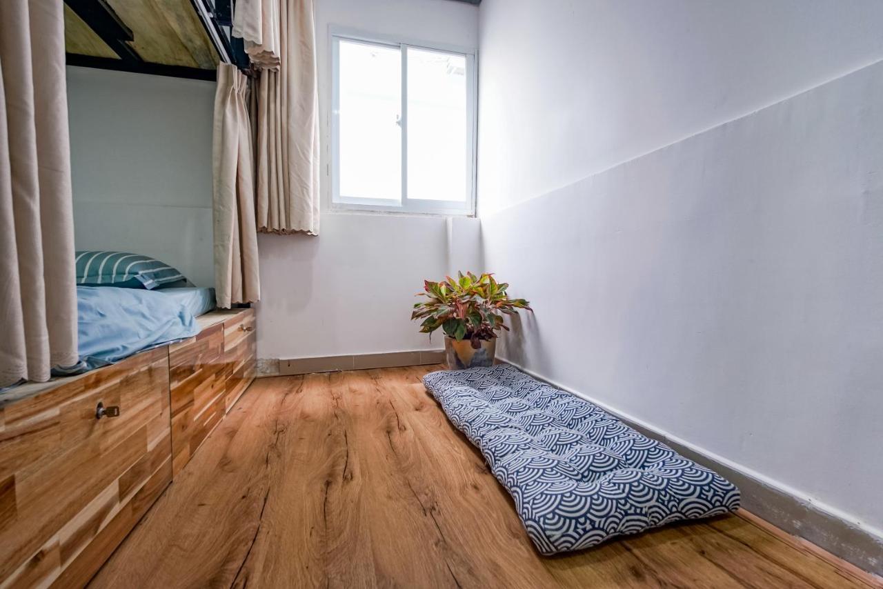 Adora Bui Vien Homestay Хошимин Екстериор снимка